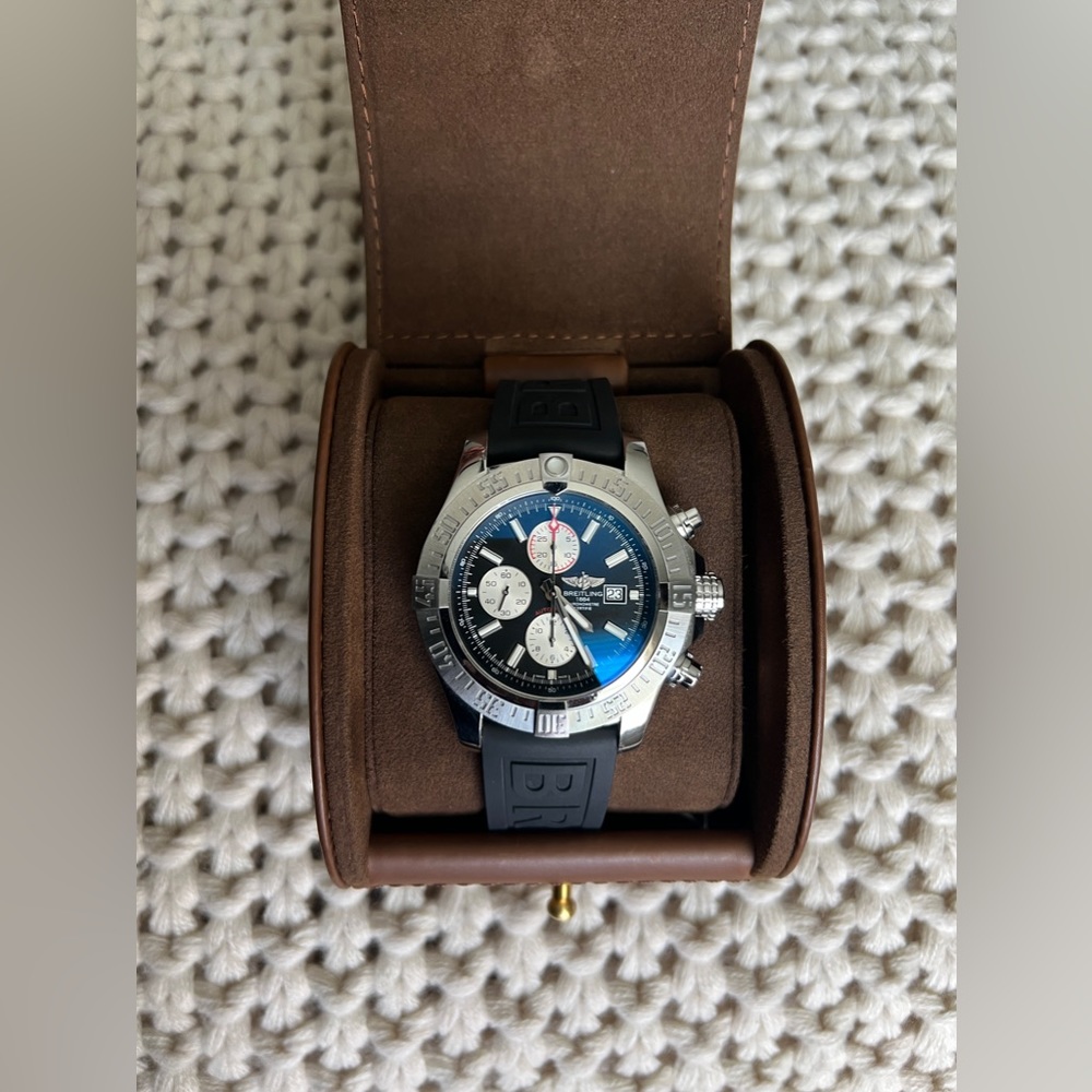 EUC Breitling Men’s Super Avenger II Watch